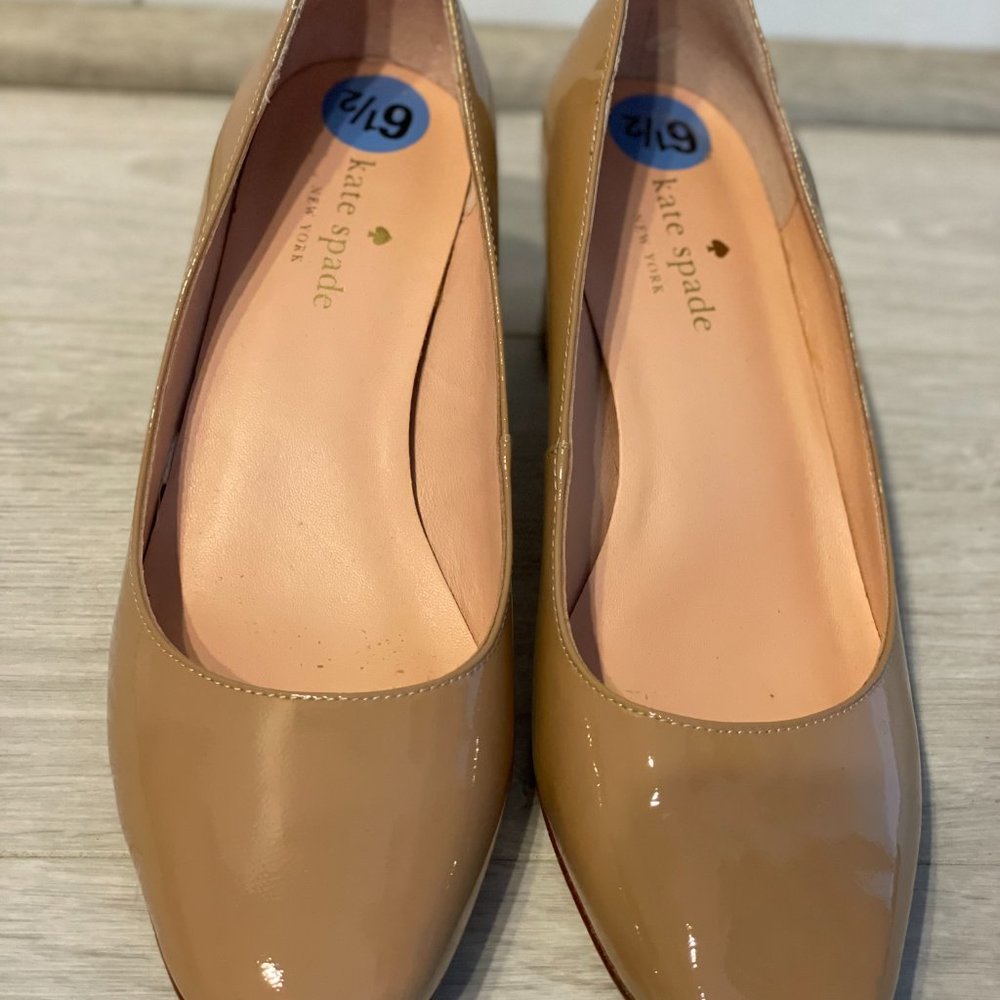 Kate Spade Cream/Pink Pumps (6.5)